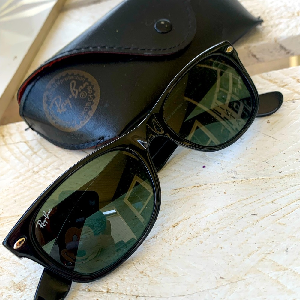 Ray Ban sunglasses black